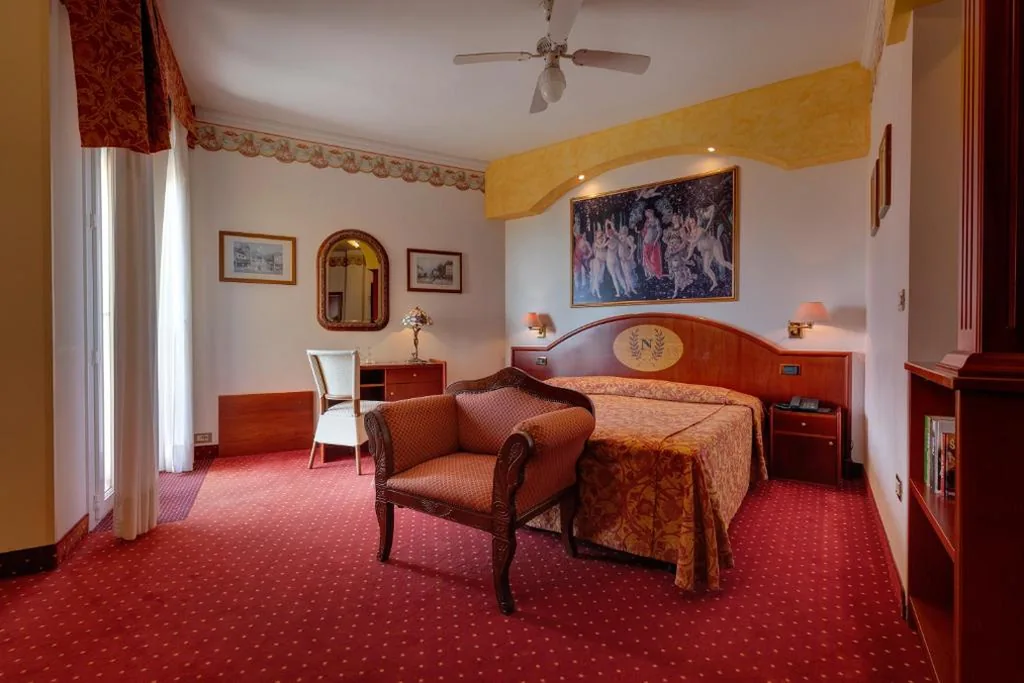 Junior Suite con Balcone (2 Adulti) — Hotel Napoleon
