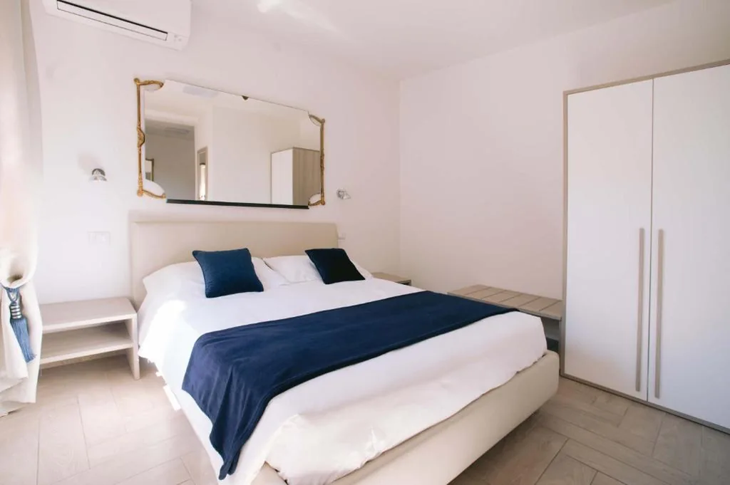 Junior Suite con Balcone — Casa Cavour Garda