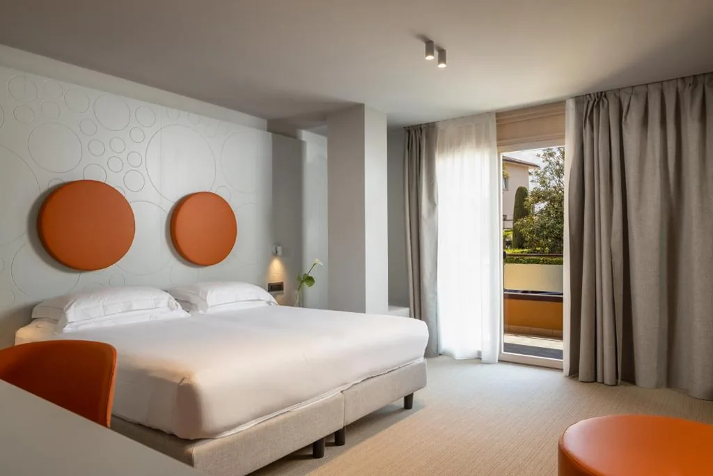 Junior Suite with Balcony - Annex — Hotel Du Lac et Bellevue