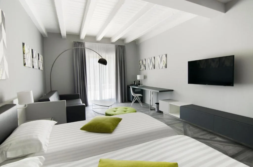 Junior Suite with Balcony and Garden View — Ca’ Barbini Resort