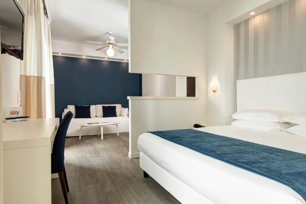 Junior Suite with Balcony — Hotel Byron Bellavista
