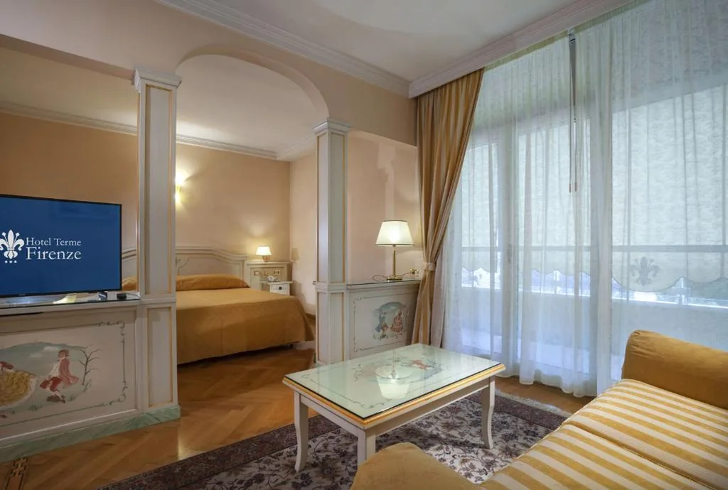 Junior Suite with Balcony — Hotel Firenze