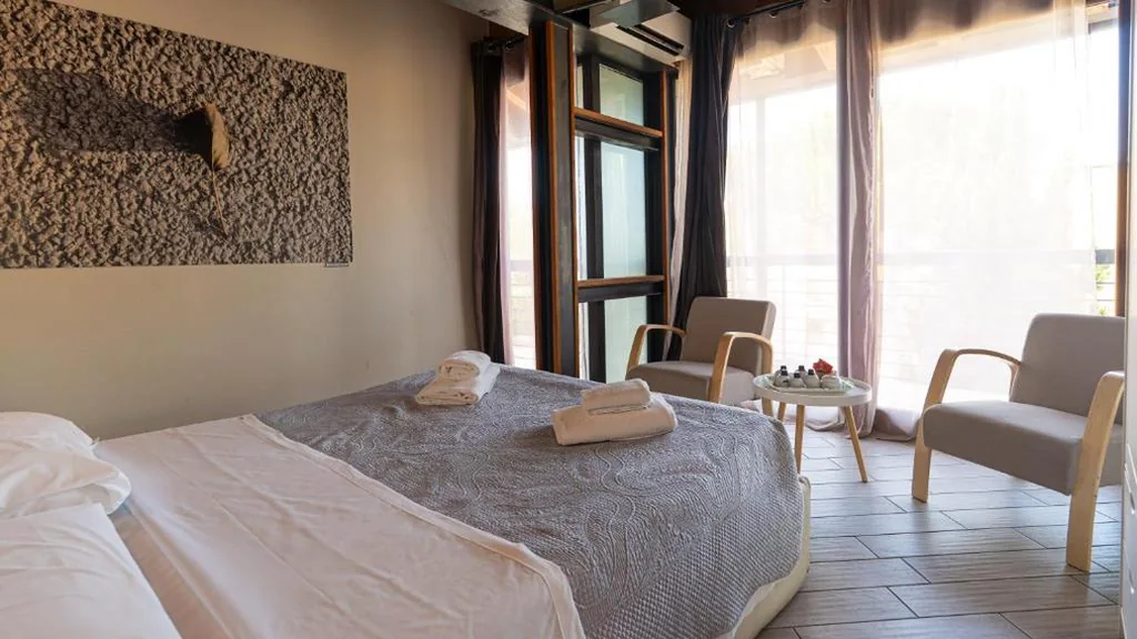 Junior Suite con Balcone — La Terrazza sul Lago