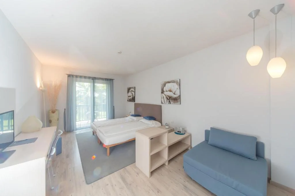Junior Suite with Sofa Bed — Club Hotel Olivi – Tennis Center