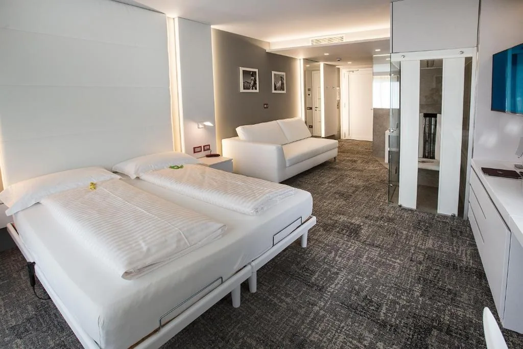 Junior Suite con Sauna e Vista Lago — Wellness Hotel Casa Barca (Adult Only)