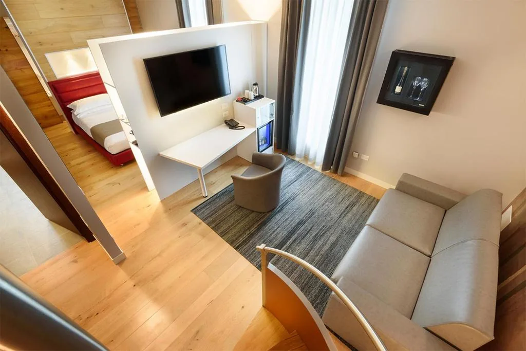Junior Suite with Terrace — GHV Hotel