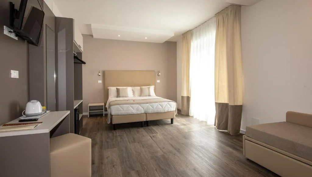 Junior Suite con Terrazza — Hotel Mayer