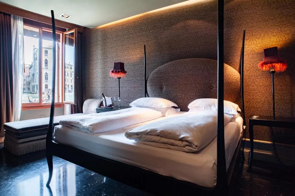 Junior Suite with Grand Canal View — Hotel Palazzo Barbarigo Sul Canal Grande