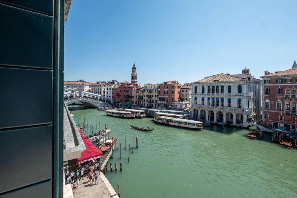 Junior Suite with Canal View — Antica Locanda Sturion Residenza d’Epoca
