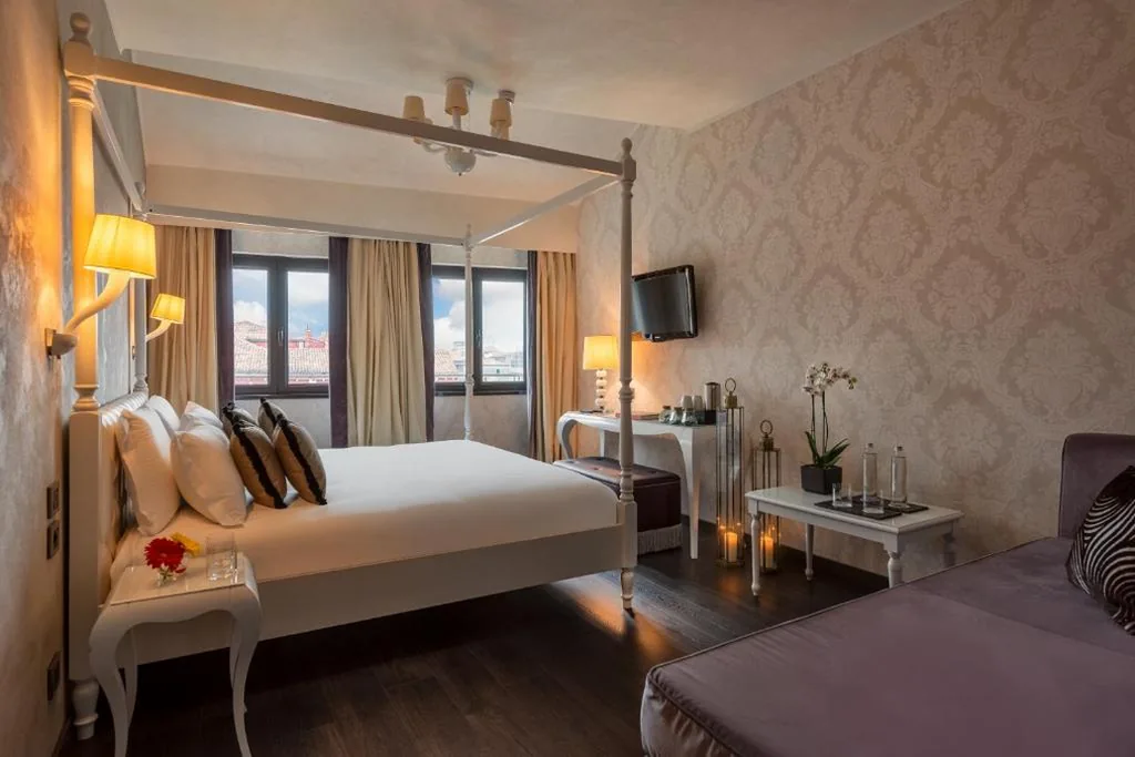 Junior Suite with Canal View — Carnival Palace – Venice Collection