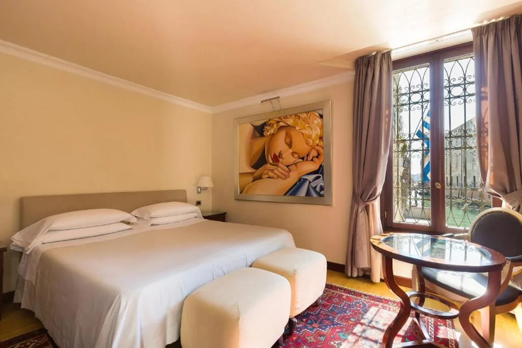 Junior Suite con Vista Canale — Hotel Liassidi Palace