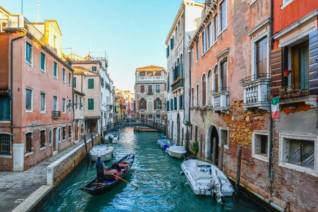Junior Suite with Canal View — Locanda La Corte