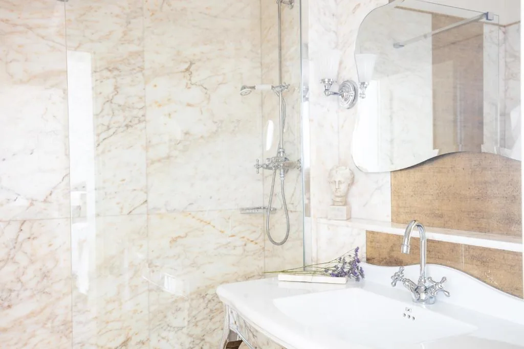 Junior Suite con Vista Laguna e Balcone — Londra Palace Venezia