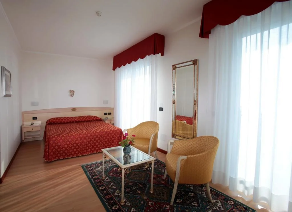 Junior Suite con Vista Mare — Hotel Helios