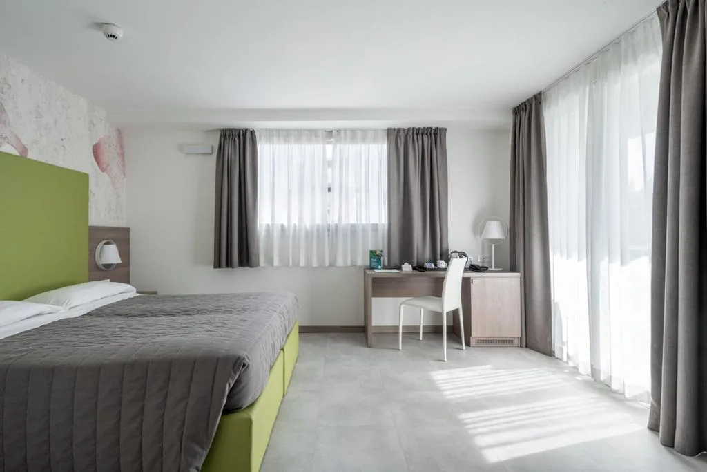 Junior Suite con Vista Mare — Hotel Iris Jesolo