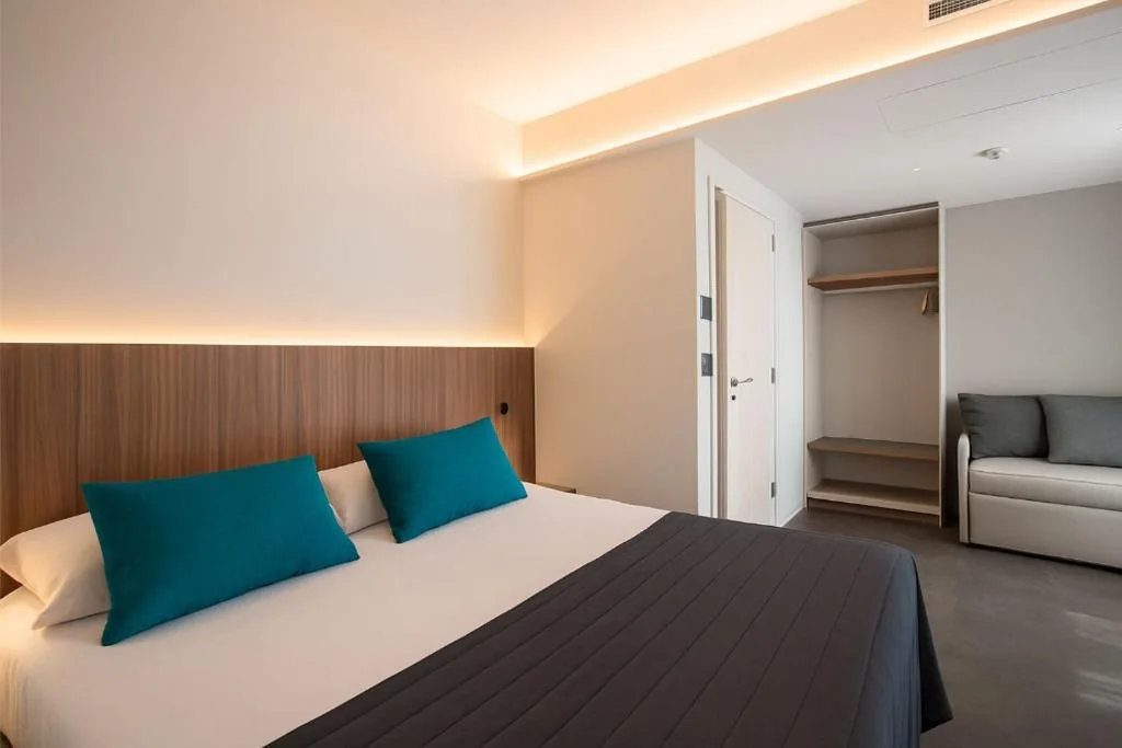 Junior Suite with Side Sea View — Hotel Miramare