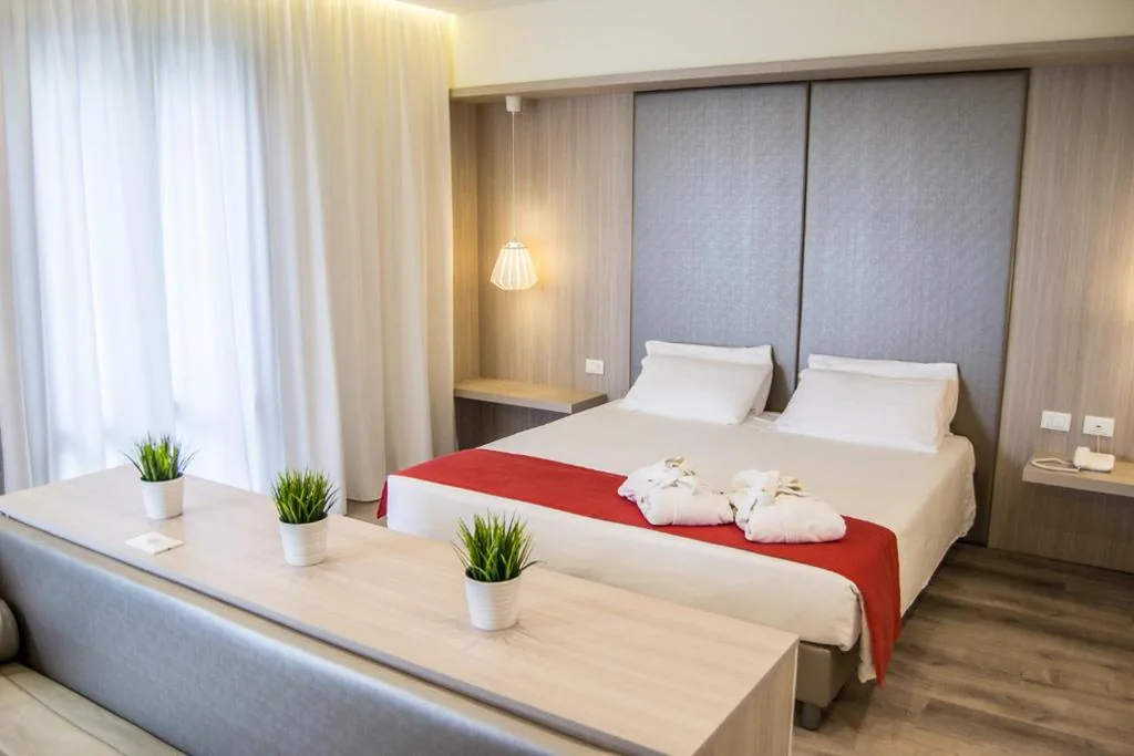 Junior Suite con Vista Mare Parziale — Hotel Atlantico