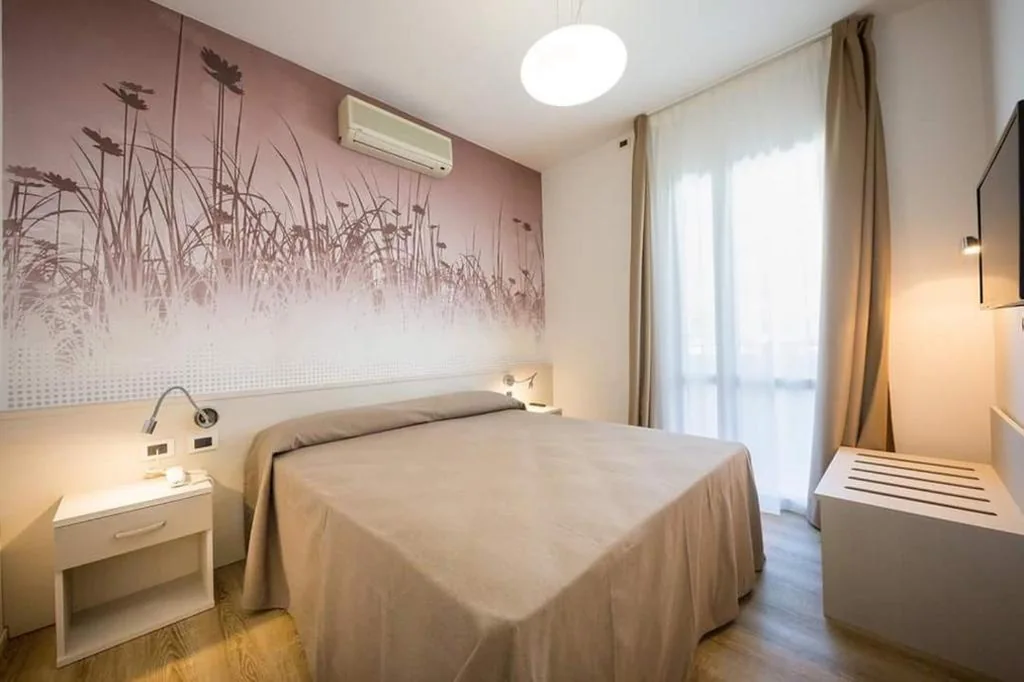 Junior Suite with Partial Sea View — Hotel Villa Maria