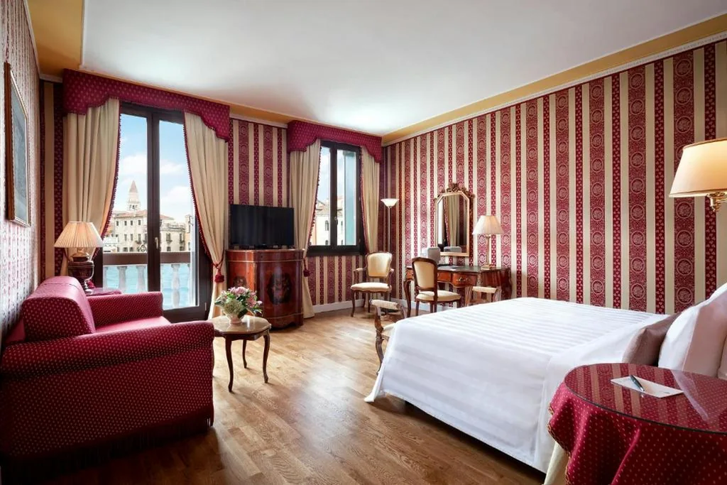 Junior Suite Exclusive con Vista Canal Grande — Sina Palazzo Sant’Angelo