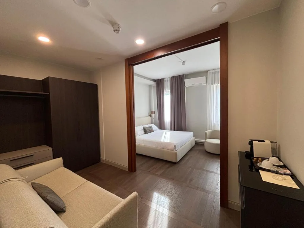 Junior Suite — Hotel Carlton
