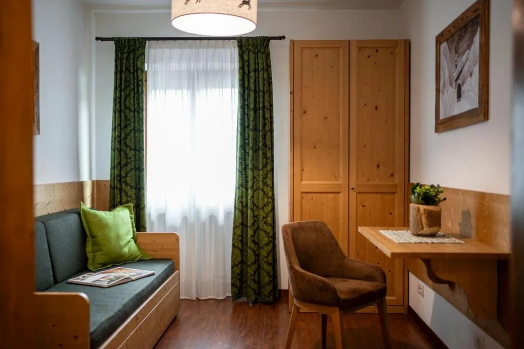 Junior Suite — Hotel Panda Cortina- ricarica auto elettriche