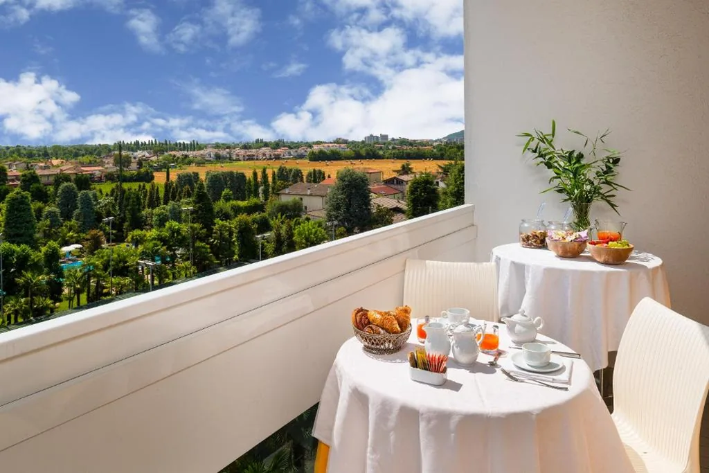 Junior Suite — Hotel Terme Metropole – Oriental Spa & Resort