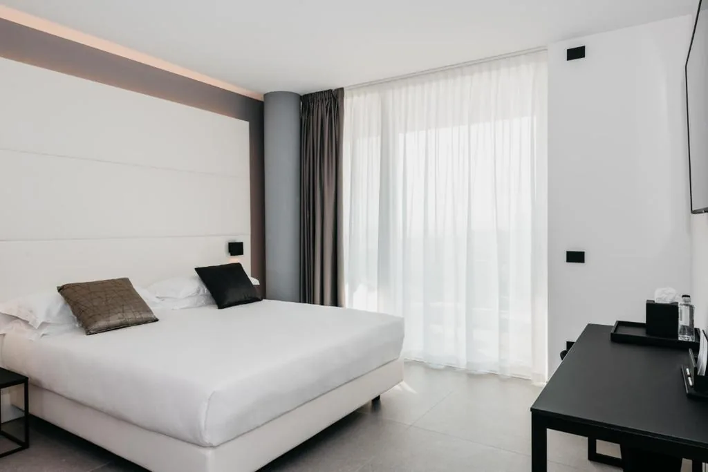 Junior Suite — J44 Lifestyle Hotel