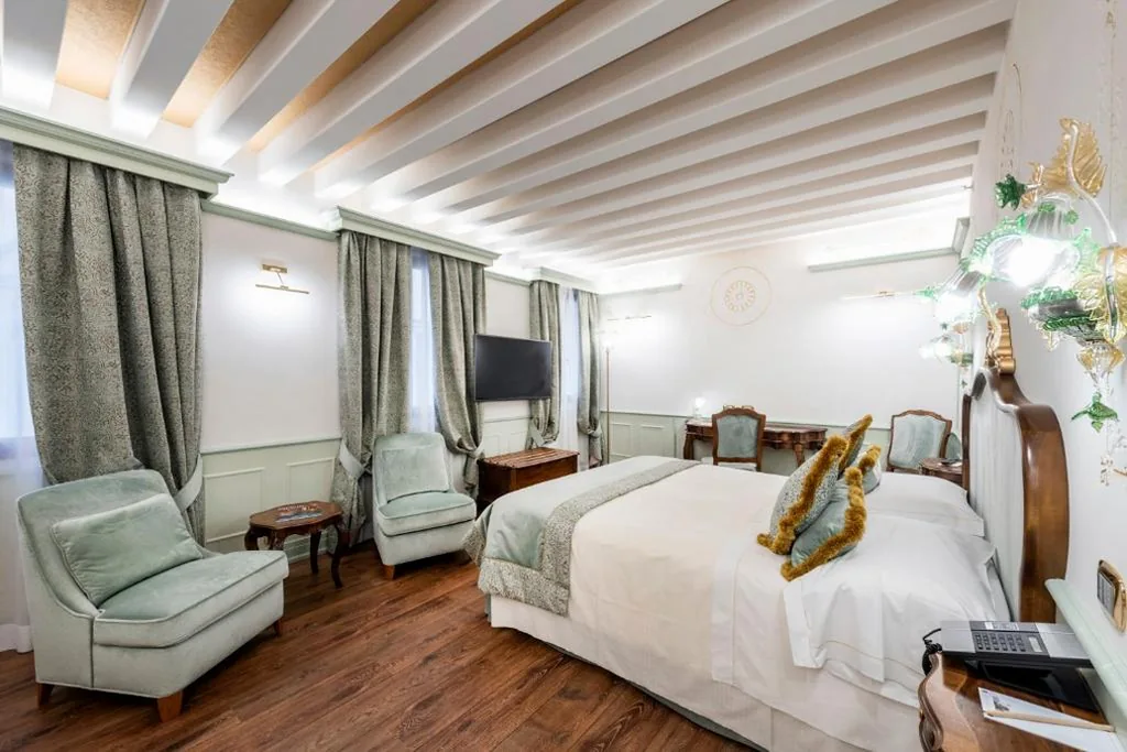 Junior Suite — Monaco & Grand Canal