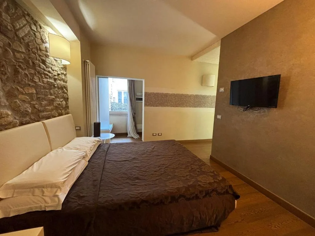 Junior Suite — Oreste Suite