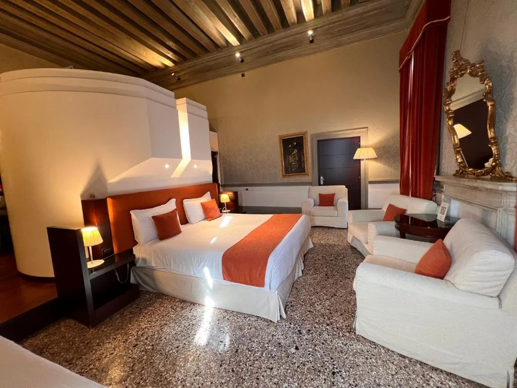 Junior Suite — Ruzzini Palace Hotel