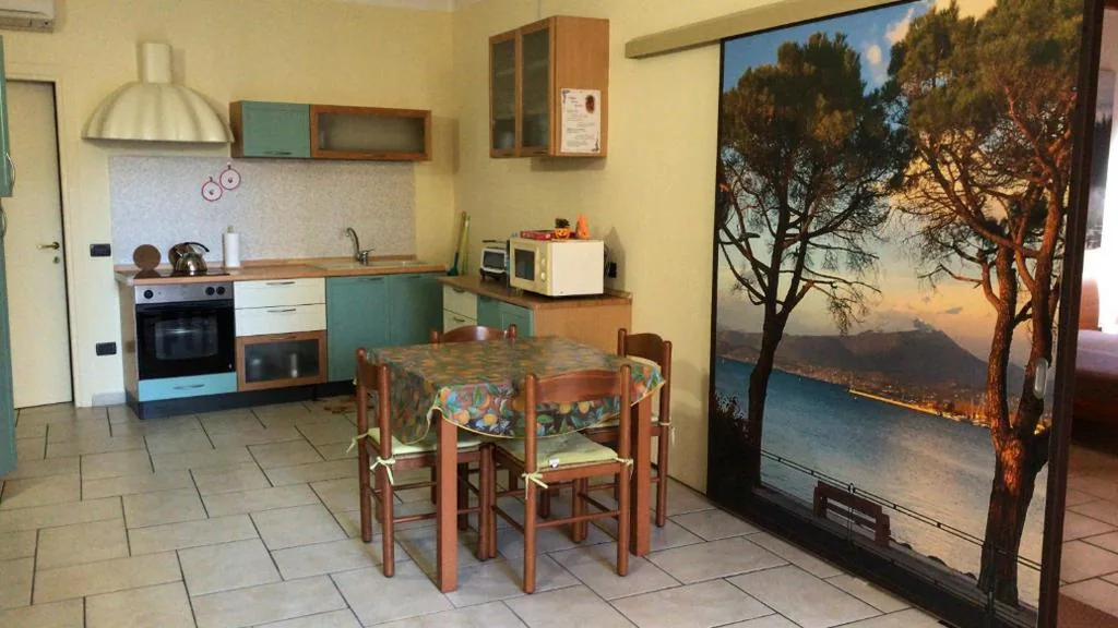 KINDLY ROBERTA centro storico Peschiera,lago relax — foto 4
