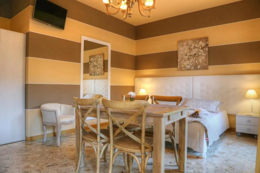 La Casetta di Lina Rooms and Apartments — foto 5