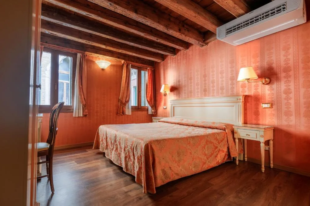 Lanterna Di Marco Polo
