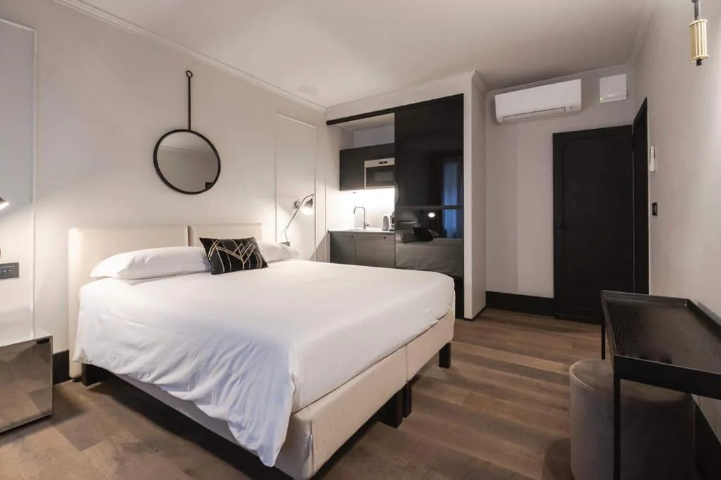 LUXURY SANTO STEFANO