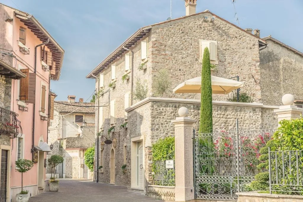 Maison Resola – Rooms Experience