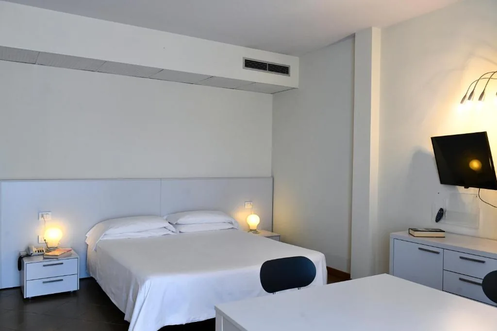 Monolocale con Balcone — Hotel Eden