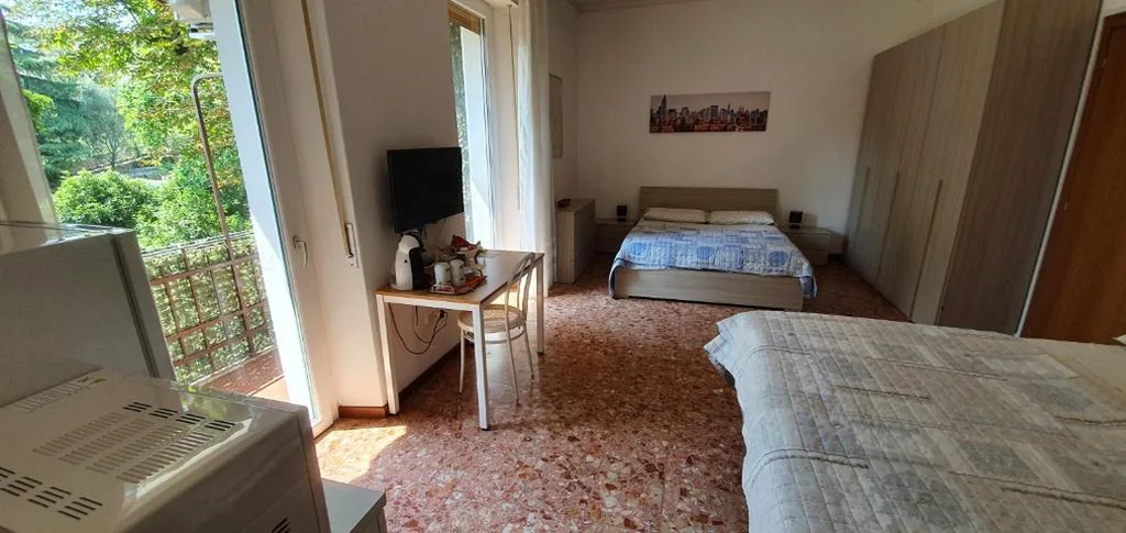 Monolocale con Balcone — Lo Scoiattolo