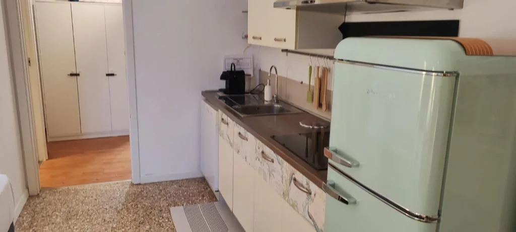 Studio Apartment with Balcony — Venetian Experience