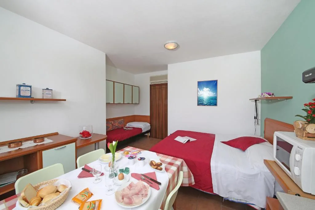 Studio Apartment — Nettuno Residence Hotel
