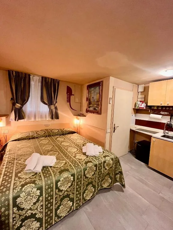 Monolocale Standard — San Marcuola – Central private room in Venice