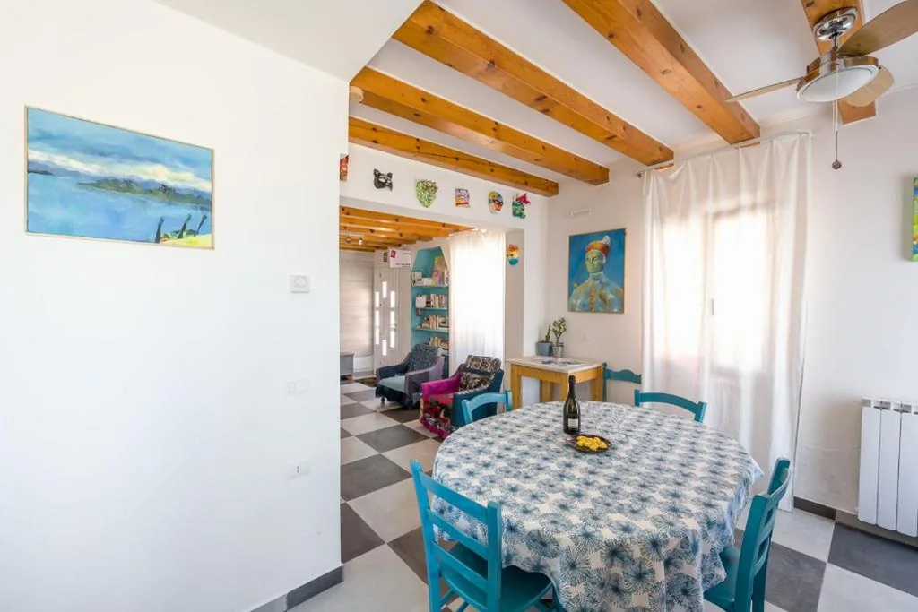 Night Galleria holiday home – bed & art -sea view — foto 4