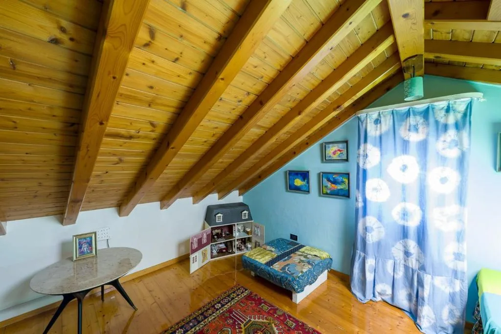 Night Galleria holiday home – bed & art -sea view — foto 5