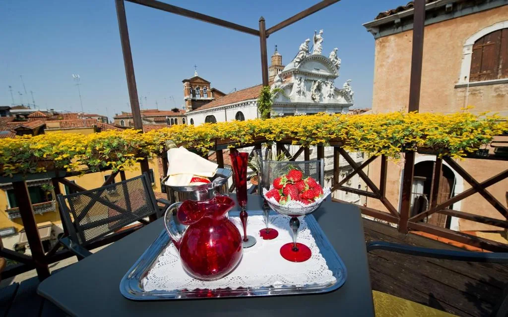 Palazzo del Giglio — foto 4