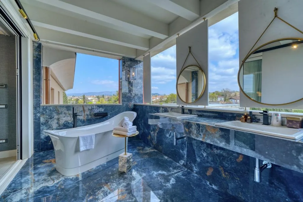 Palazzo della Scala Hotel – Luxury Suites & Spa