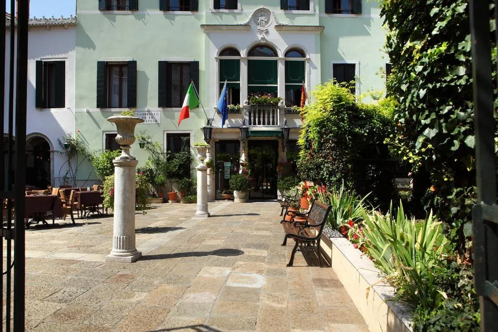 Pensione Accademia – Villa Maravege — foto 3