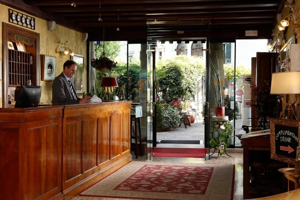 Pensione Accademia – Villa Maravege — foto 4
