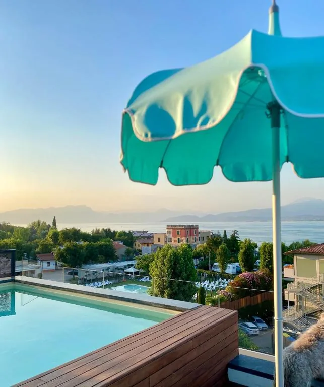 Plaza Lago di Garda Rooms – Rooftop, Lakeview & Jacuzzi