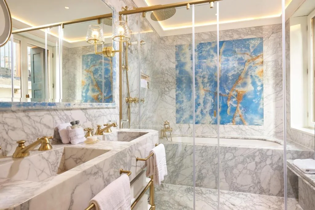 Prestige Double Room with Lateral Canal View — Hotel Palazzo Giovanelli e Gran Canal