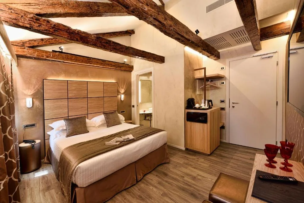 Rosa Salva Hotel