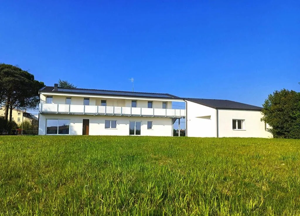 SECRET SUNSET – Brand New 2025 HOUSE